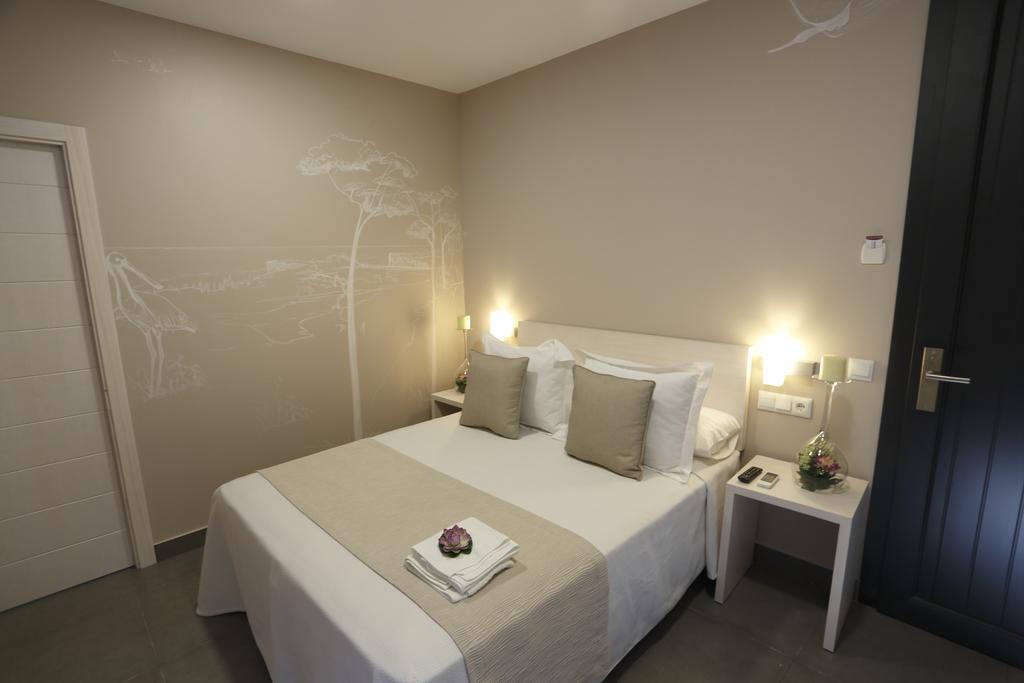 La Pasajera Hostal Boutique โกนิล เด ลาฟรอนเตรา ภายนอก รูปภาพ