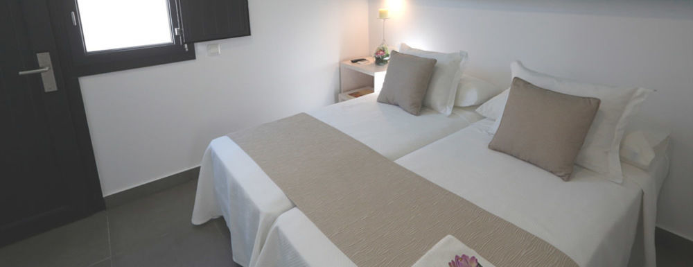 La Pasajera Hostal Boutique โกนิล เด ลาฟรอนเตรา ภายนอก รูปภาพ