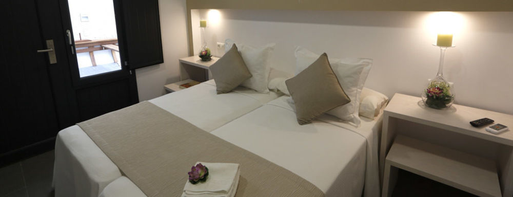 La Pasajera Hostal Boutique โกนิล เด ลาฟรอนเตรา ภายนอก รูปภาพ